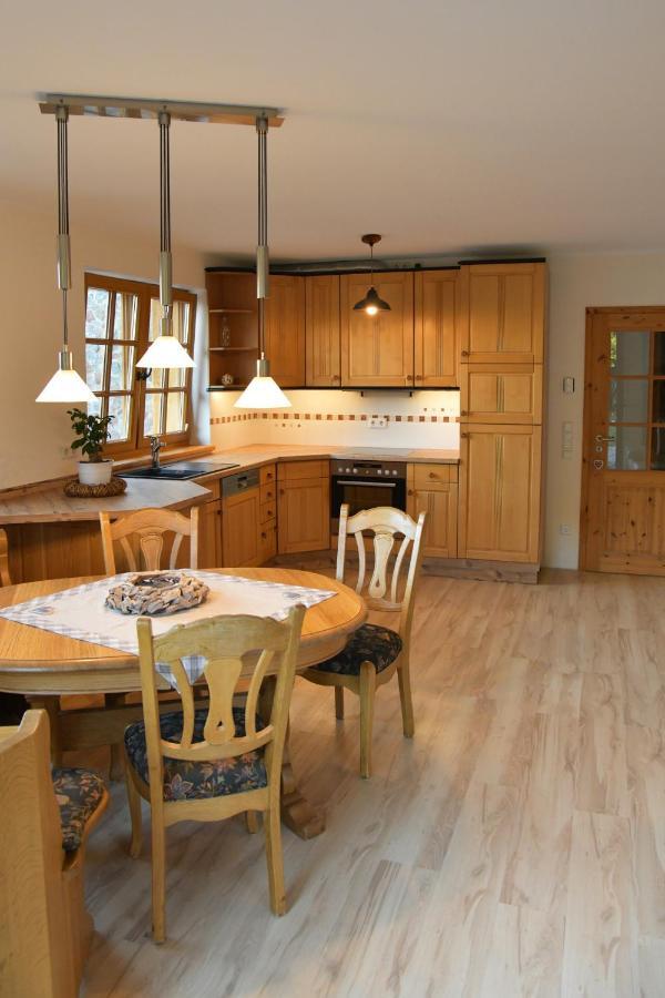 Appartement Haus Alpenrose Zum Vic à Wermelskirchen Extérieur photo