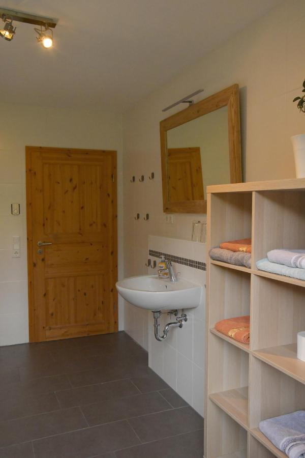 Appartement Haus Alpenrose Zum Vic à Wermelskirchen Extérieur photo