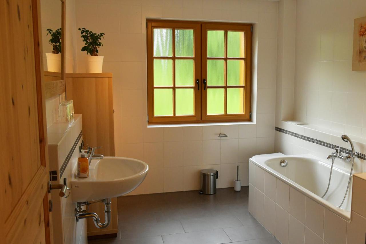 Appartement Haus Alpenrose Zum Vic à Wermelskirchen Extérieur photo